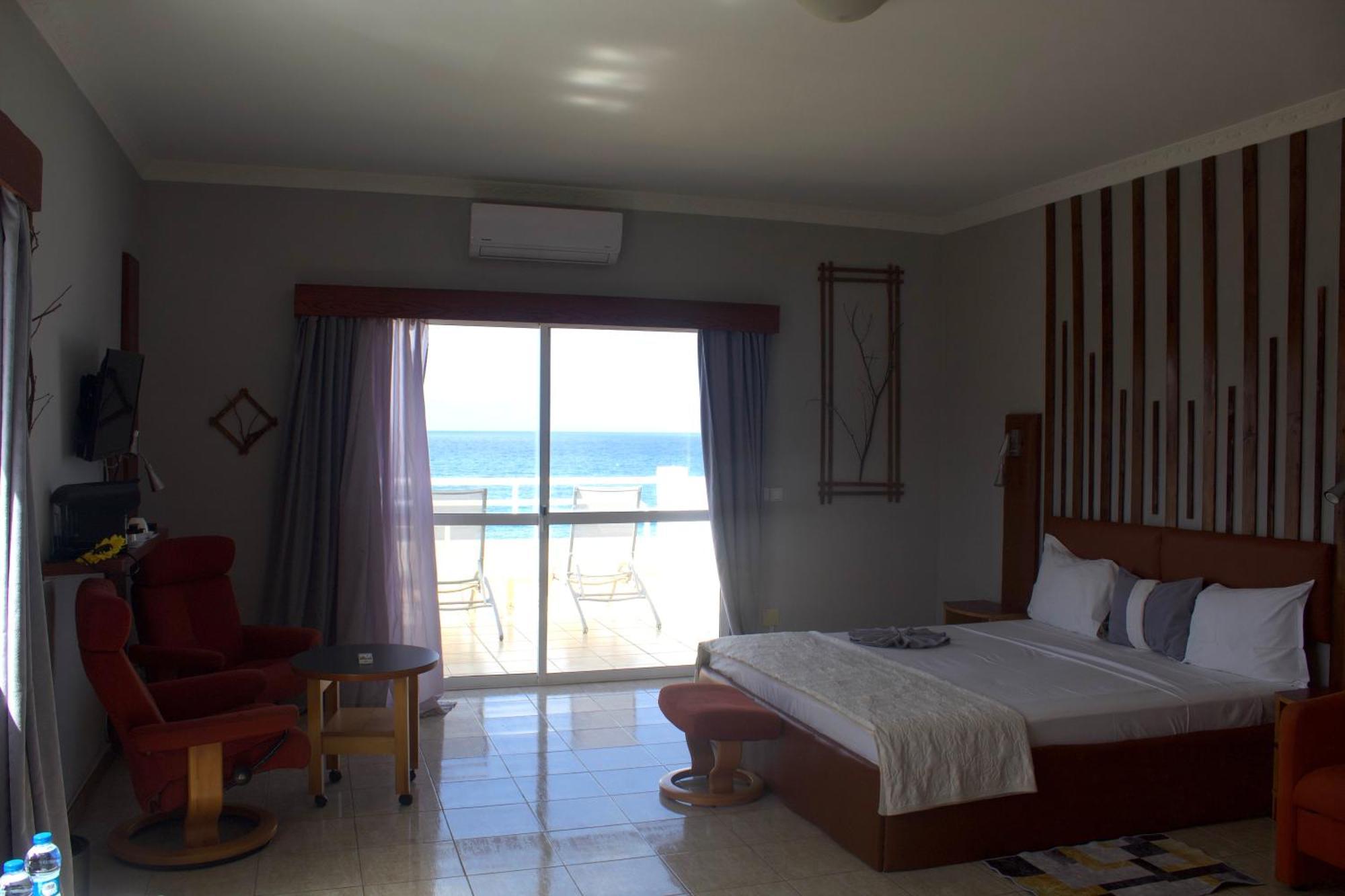 Falucho Paradise Beach Pedra Badejo  Екстериор снимка
